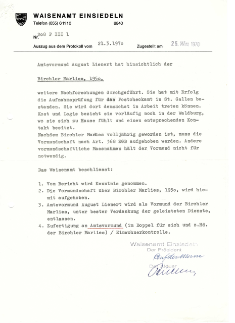 L'illustrazione mostra la prima pagina del rapporto finale di tutela dell'Ufficio orfani di Einsiedeln a MarieLies Birchler, datato 1° gennaio 1971, quando fu liberata dalla tutela all'età di 20 anni.