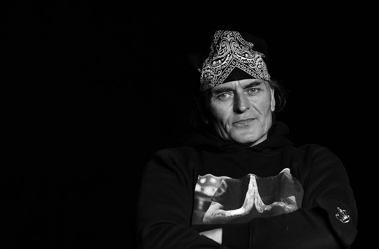 Ritratto attuale in bianco e nero di Claude Richstein.