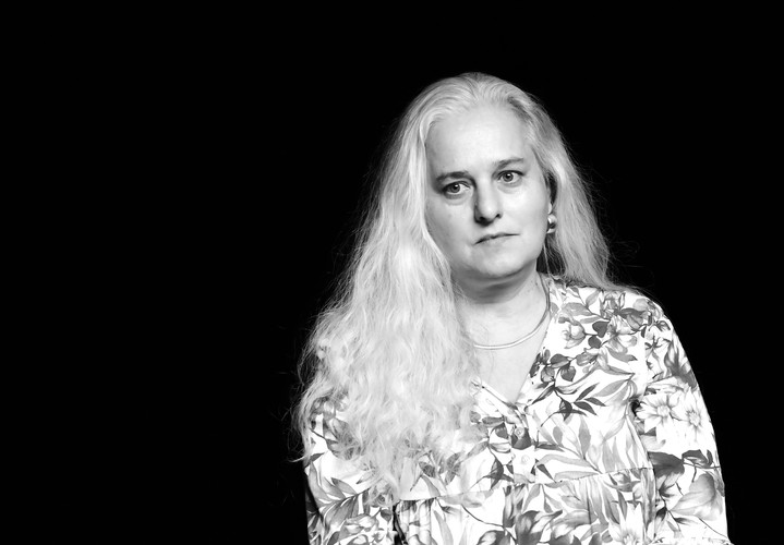 Ritratto attuale in bianco e nero di Tanja Meier*.