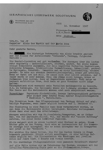 L'illustrazione mostra un estratto di un fascicolo personale. Il ragazzo Alois Kappeler è descritto in modo dispregiativo nella lettera del “Seraphisches Liebeswerk” di Soletta. Tra le altre cose, si legge: “Scarso corredo genetico, trascuratezza o imbecillità nella prima infanzia”.